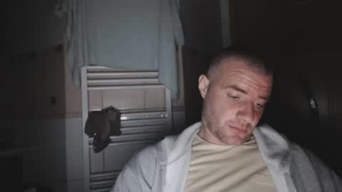 alfiesolomons87 online show from March 10, 8:58 pm