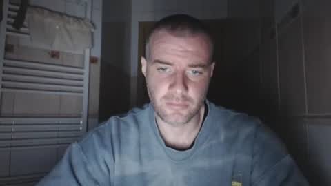 alfiesolomons87 online show from March 14, 4:56 pm