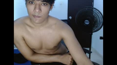 Snapshot of alfred_cantillo chatting on June 30, 6:42 pm alfred_cantillo online show from June 30, 6:42 pm