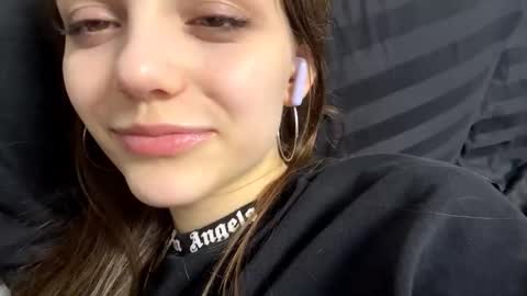 Snapshot of alfrediamordino chatting on November 23, 2:22 am Alice online show from November 23, 2:22 am