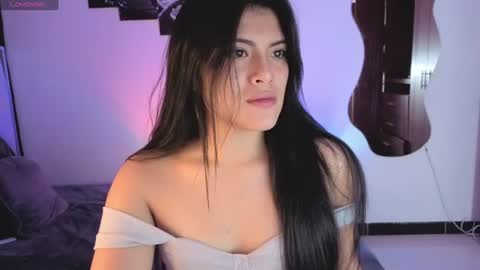 Carolina Join The Fan Club  online show from June 18, 2:01 am