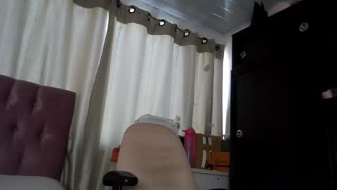 Alia      Anjali  online show from December 5, 3:50 pm