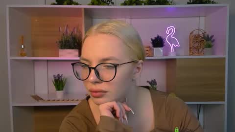 alia skay online show from December 23, 6:00 am