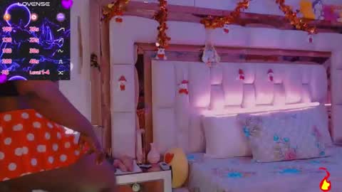 aliana_ross online show from December 14, 4:29 am