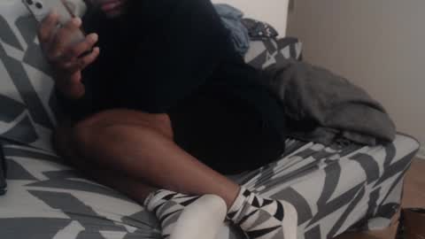 Snapshot of aliasallday chatting on January 17, 1:47 am Alias online show from January 17, 1:47 am