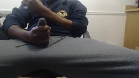 Snapshot of aliasallday chatting on January 17, 10:56 pm Alias online show from January 17, 10:56 pm