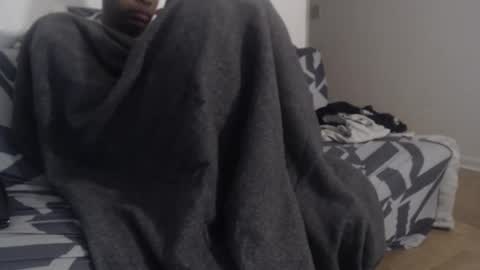 Snapshot of aliasallday chatting on February 5, 2:19 am Alias online show from February 5, 2:19 am