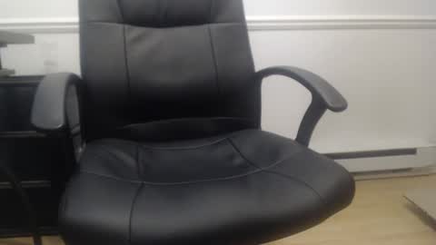 Snapshot of aliasallday chatting on February 17, 12:43 am Alias online show from February 17, 12:43 am