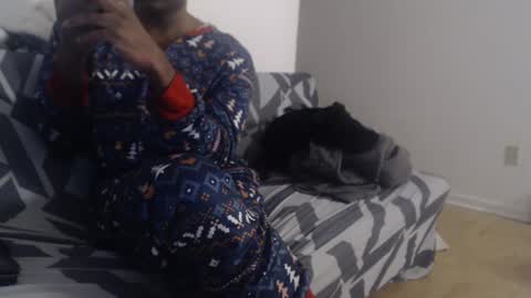 Snapshot of aliasallday chatting on February 26, 2:37 am Alias online show from February 26, 2:37 am