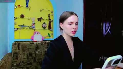 alice online show from June 12, 1:59 am