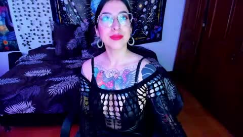 ALiCE ROSE online show from April 26, 4:48 pm