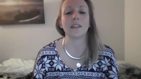 Snapshot of alice8363 chatting on December 14, 2:10 pm Alice online show from December 14, 2:10 pm