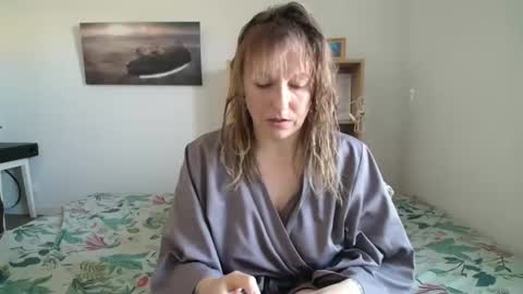 Snapshot of alice8363 chatting on February 23, 9:00 am Alice online show from February 23, 9:00 am