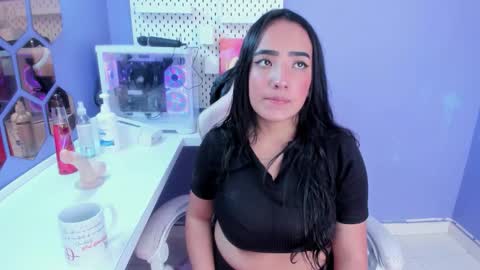 alice_26__ online show from January 19, 2:21 pm