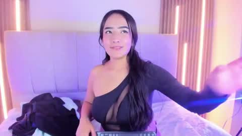 alice_26__ online show from August 3, 9:29 pm
