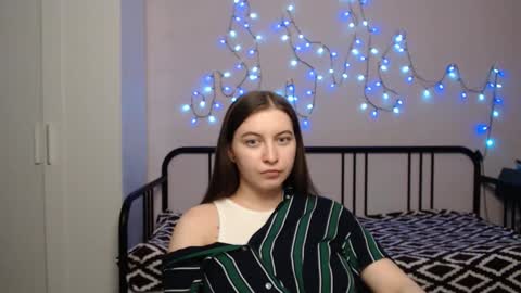 Alice online show from December 2, 9:06 pm