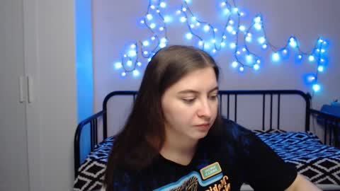 Alice online show from December 6, 5:55 pm