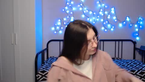 Alice online show from December 18, 10:24 pm