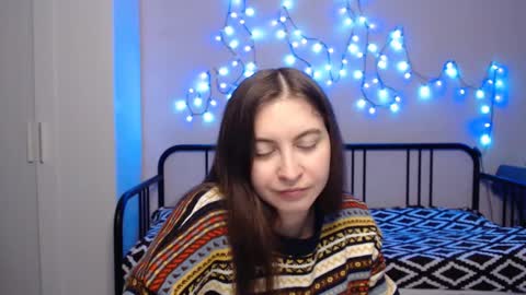 Alice online show from December 30, 9:40 pm