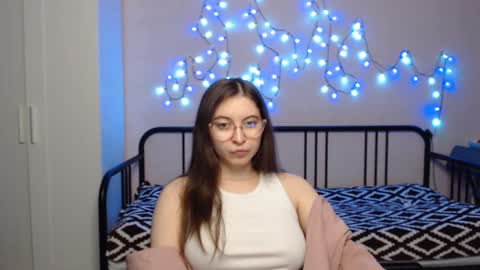 Alice online show from January 17, 6:54 pm