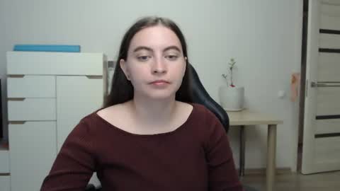 Alice online show from June 23, 4:05 pm
