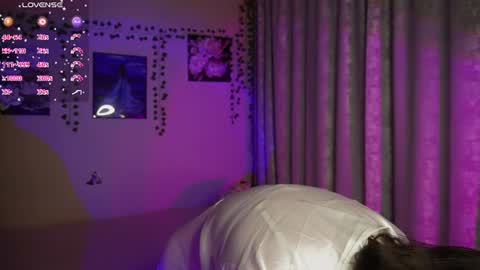 Snapshot of alice___miss chatting on June 13, 7:23 pm Alice Miss online show from June 13, 7:23 pm
