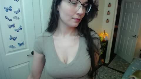 Alice Asks online show from May 24, 3:55 am