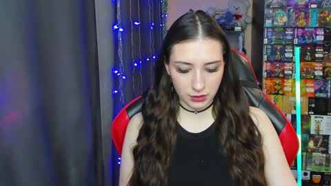 Snapshot of alice_bailey chatting on February 5, 11:12 am Alice online show from February 5, 11:12 am