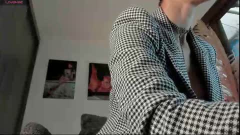 Alice  online show from October 14, 2:18 pm