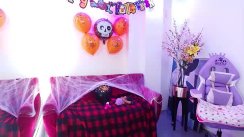 Snapshot of alice_candace chatting on October 30, 3:41 am Alice online show from October 30, 3:41 am