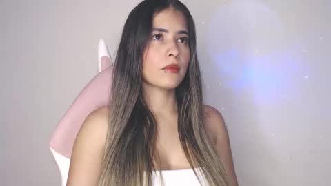 Snapshot of alice_cespedes chatting on October 2, 12:50 am alice_cespedes online show from October 2, 12:50 am