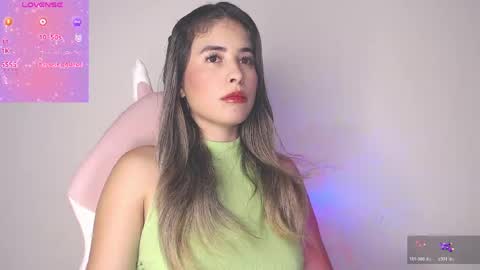 Snapshot of alice_cespedes chatting on May 18, 10:26 pm alice_cespedes online show from May 18, 10:26 pm