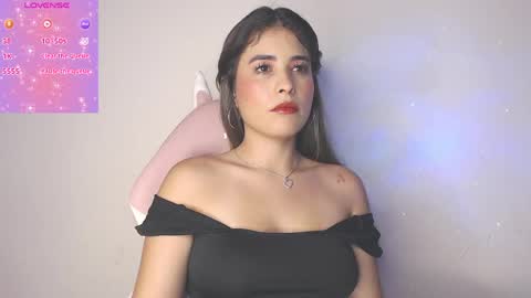Snapshot of alice_cespedes chatting on May 25, 10:27 pm alice_cespedes online show from May 25, 10:27 pm