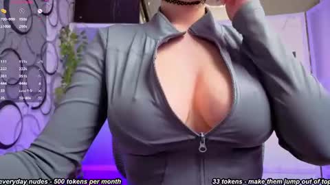 Snapshot of alice_dusk_ chatting on June 26, 9:14 am Alice online show from June 26, 9:14 am