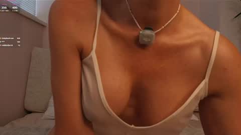alice_eva online show from July 28, 3:21 pm