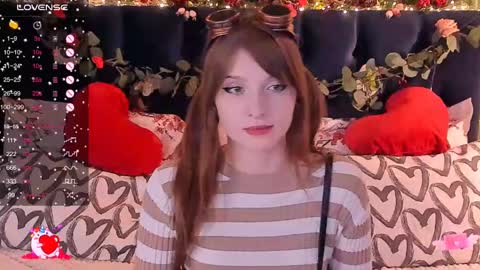 Snapshot of alice_langley chatting on February 22, 11:35 am Alice 3 online show from February 22, 11:35 am