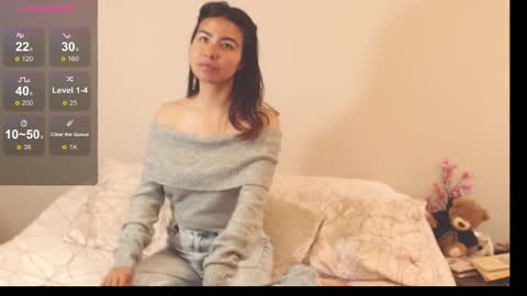 Snapshot of alice_middle01 chatting on October 10, 4:39 pm Alice online show from October 10, 4:39 pm