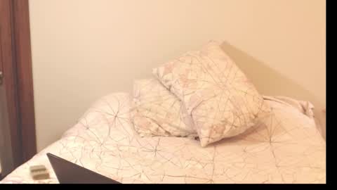 Snapshot of alice_middle01 chatting on October 23, 6:39 pm Alice online show from October 23, 6:39 pm