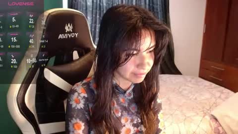 Alice online show from May 25, 3:18 pm