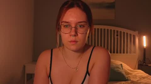 Snapshot of alice_miiiller chatting on July 29, 4:38 pm Alice online show from July 29, 4:38 pm