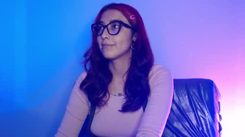 Snapshot of alice_phantom chatting on January 19, 1:42 am online show from January 19, 1:42 am