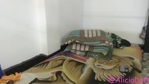 Alicia Aldara online show from July 6, 3:58 am