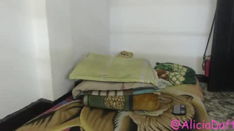 Alicia Aldara online show from July 12, 2:52 pm