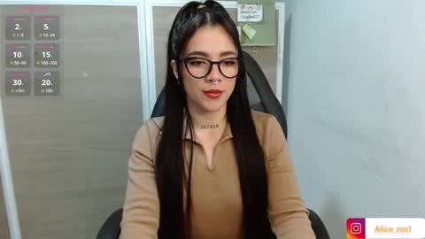 Alice  online show from September 20, 3:40 am