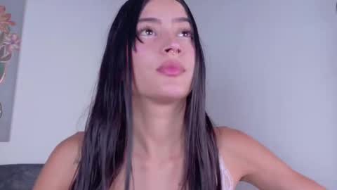 Snapshot of alice_rous21 chatting on September 20, 2:18 pm alice_rous21 online show from September 20, 2:18 pm