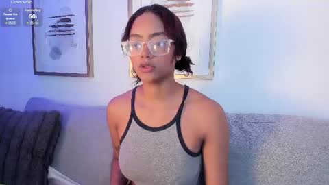 alice_simmons online show from June 24, 12:15 pm
