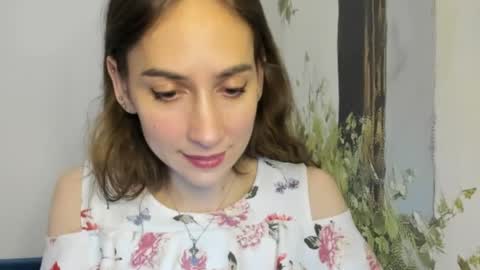 Snapshot of alice_sincere chatting on May 31, 9:16 pm Alice Love you all online show from May 31, 9:16 pm