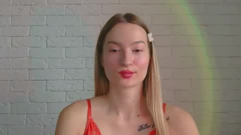 Snapshot of alice_sweet_01 chatting on November 5, 12:16 pm Alice online show from November 5, 12:16 pm