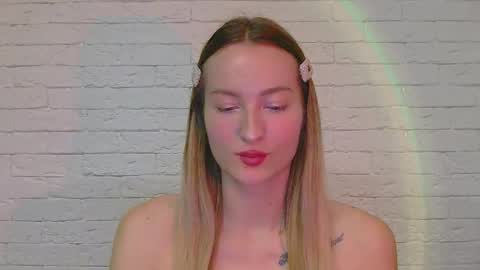 Snapshot of alice_sweet_01 chatting on November 10, 3:33 pm Alice online show from November 10, 3:33 pm
