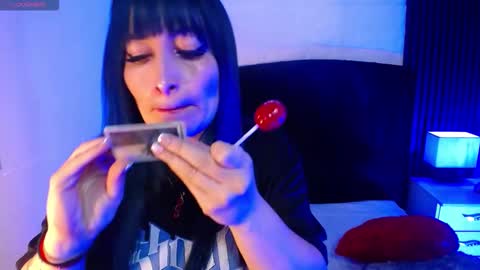 Alice online show from November 13, 7:35 pm